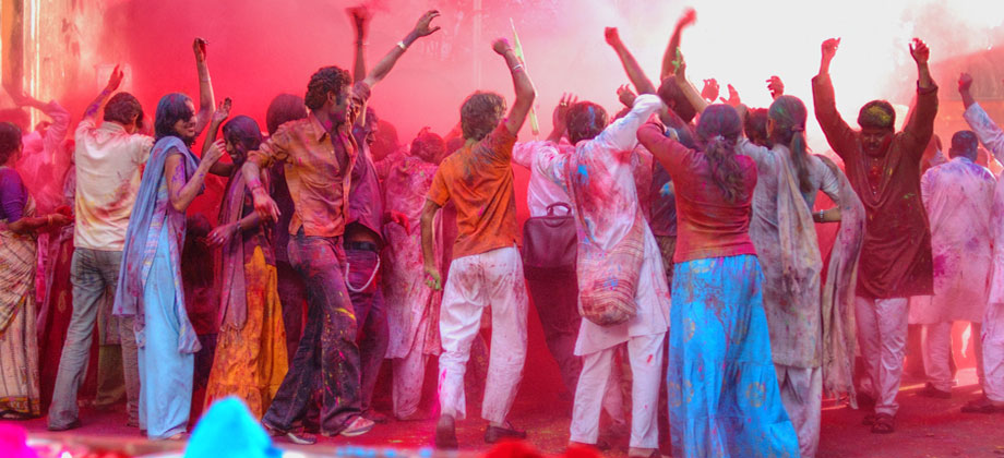 holi